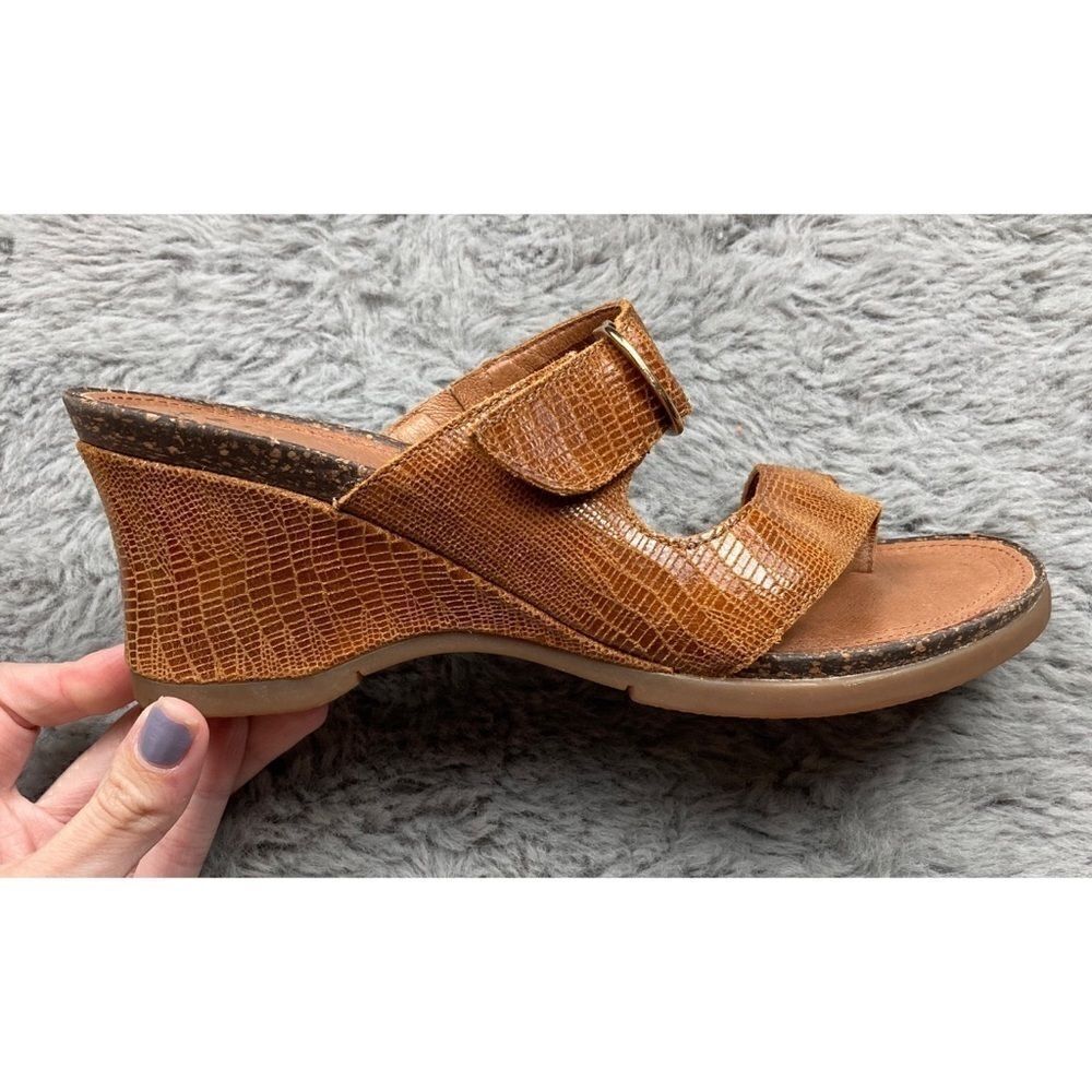 Ariat crocodile embossed leather wedge sandals - Picture 3 of 9